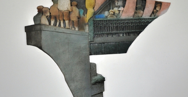 Photograph of the described sculpture.
