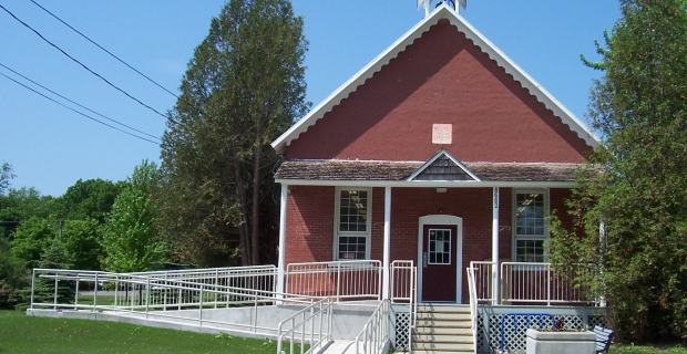 Wheelchair accessible ramp leading into the Ottawa Public Library, Vernon Branch