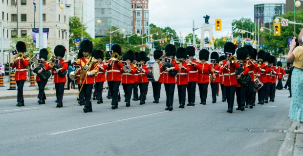 A column of Governor General foot soldiers marching down Elgin Street