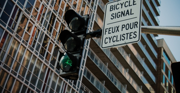 A traffic signal for cyclists in Centretown