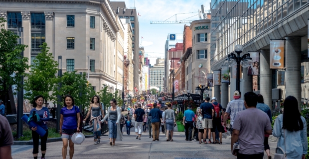 A shot looking down Sparks Street with many people