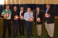Ont participé à l’ouverture officielle, le 9 novembre 2004, (de gauche à droite) le conseiller Rainer Bloess, Réjean Chartrand, directeur des PPP, Darin McCorriston, président de TMSI Sports Management, le maire Bob Chiarelli, et les conseillers Herb Krel